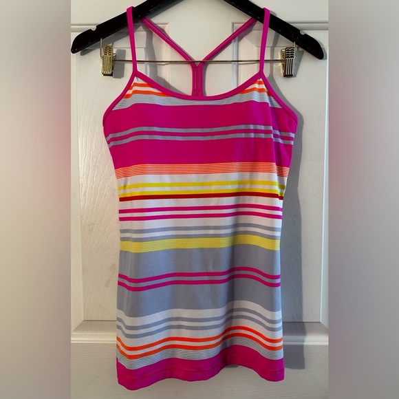 LULULEMON ATHLETICA Power Y Tank Sz 6 Vivid Colorful Stripes Removable Bra Pads - Picture 1 of 10